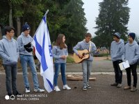 he: Jugendaustausch Eppingen Zichron Yaacov 2018 : Jugendaustausch Eppingen Zichron 2018 Gruppenbild Natzweiler Struthof 3 (s)